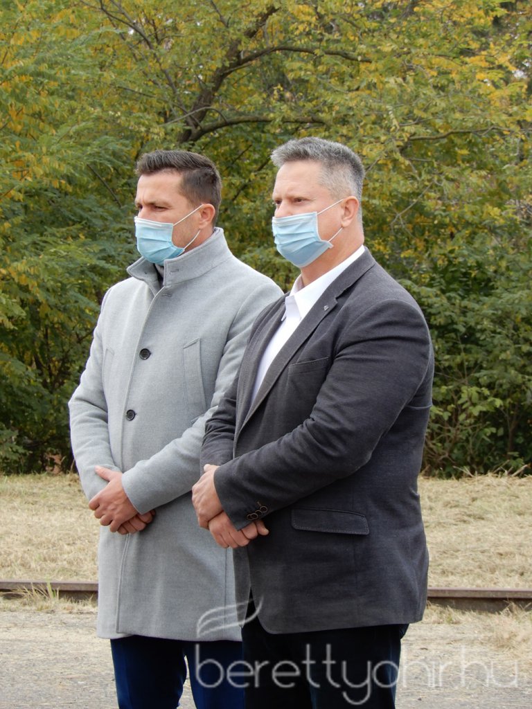 Vasútvonal villamosítása - alapkőletétel 04